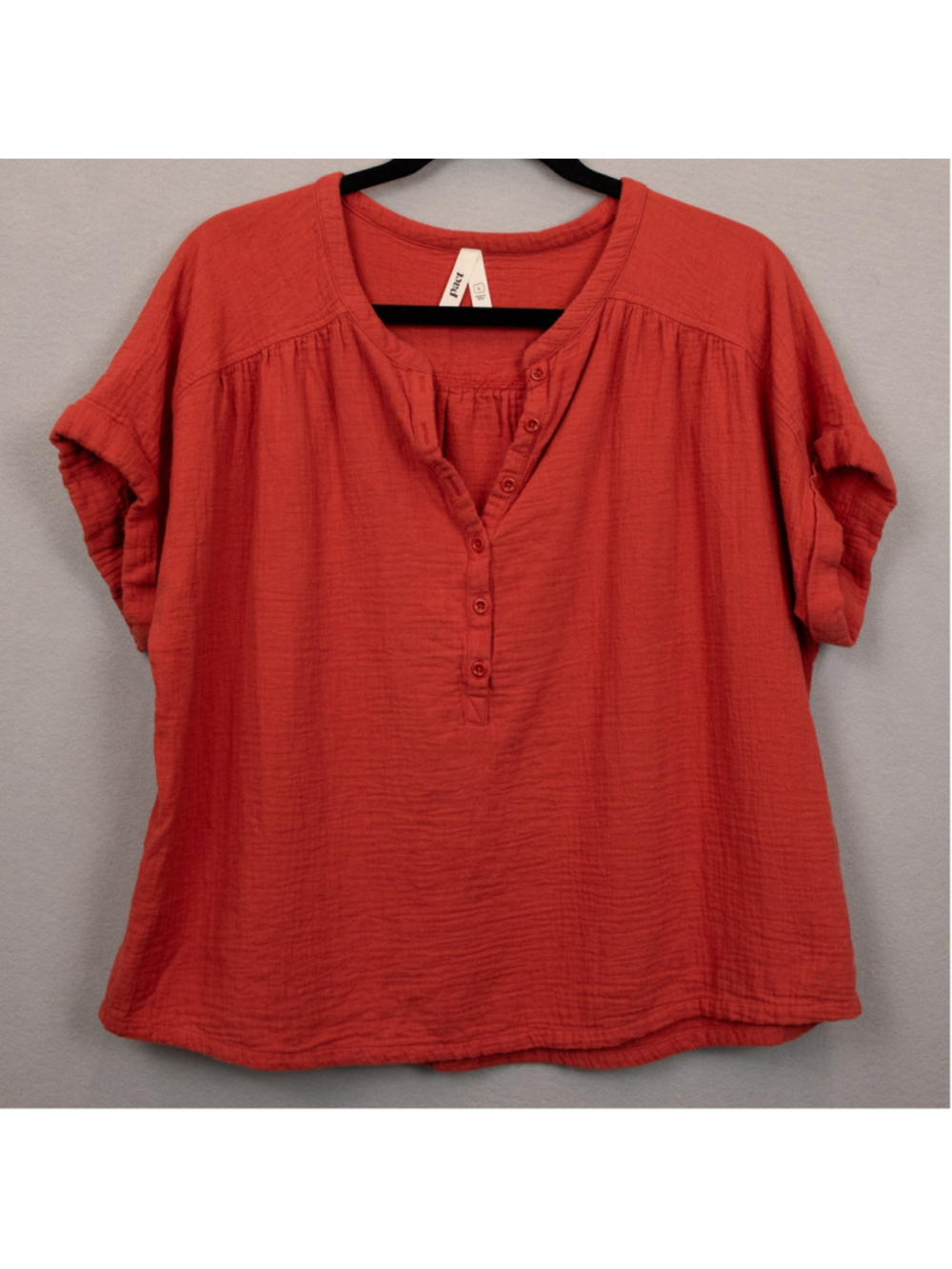 Pact red organic cotton gauzy top-L